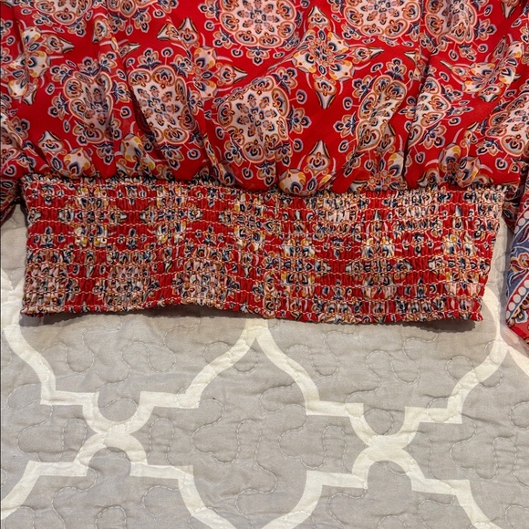 Max Studio Floral Patterned Top - Picture 3 of 6